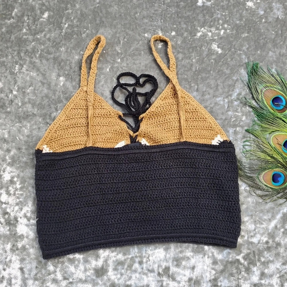 Forever 21 Cropped Knit Top - Picture 5 of 7